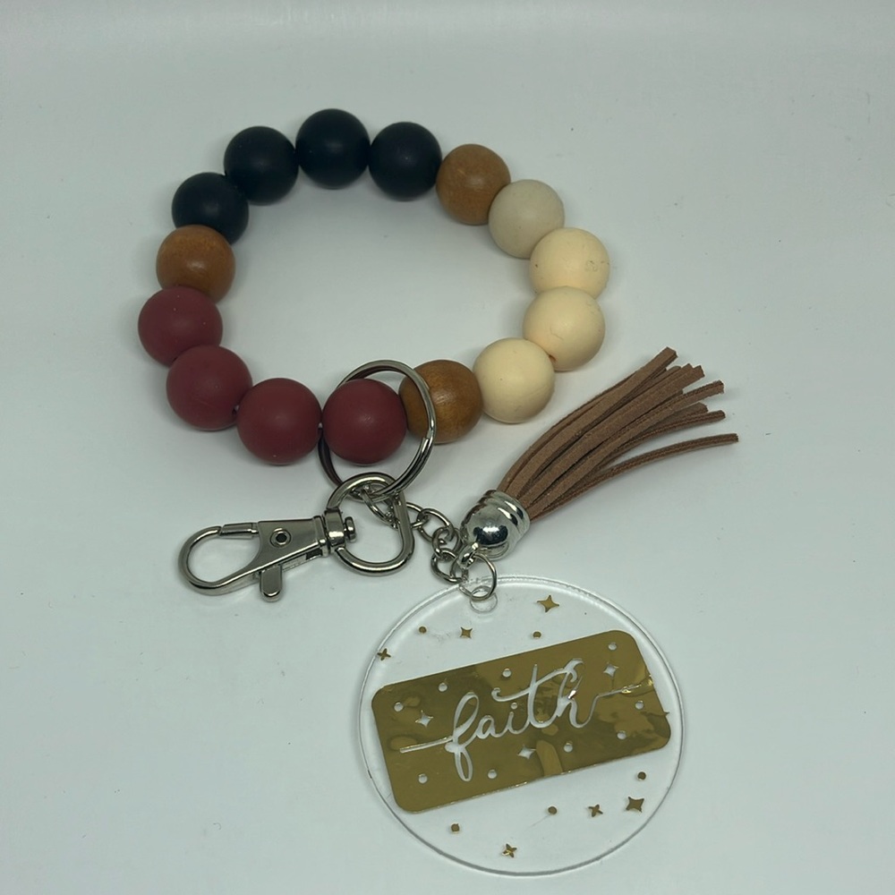 Silicone beaded wristlet keychain